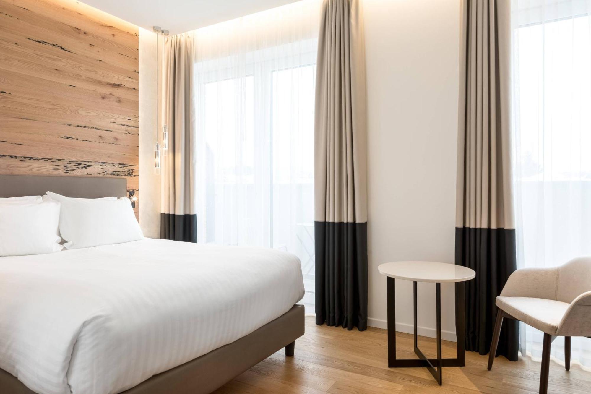 Ac Hotel Venezia By Marriott Exterior photo